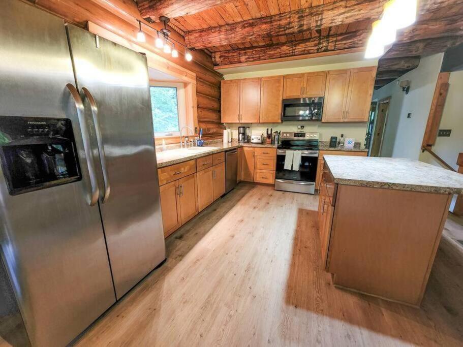Wilderness Vista Retreat Villa Reed City Esterno foto